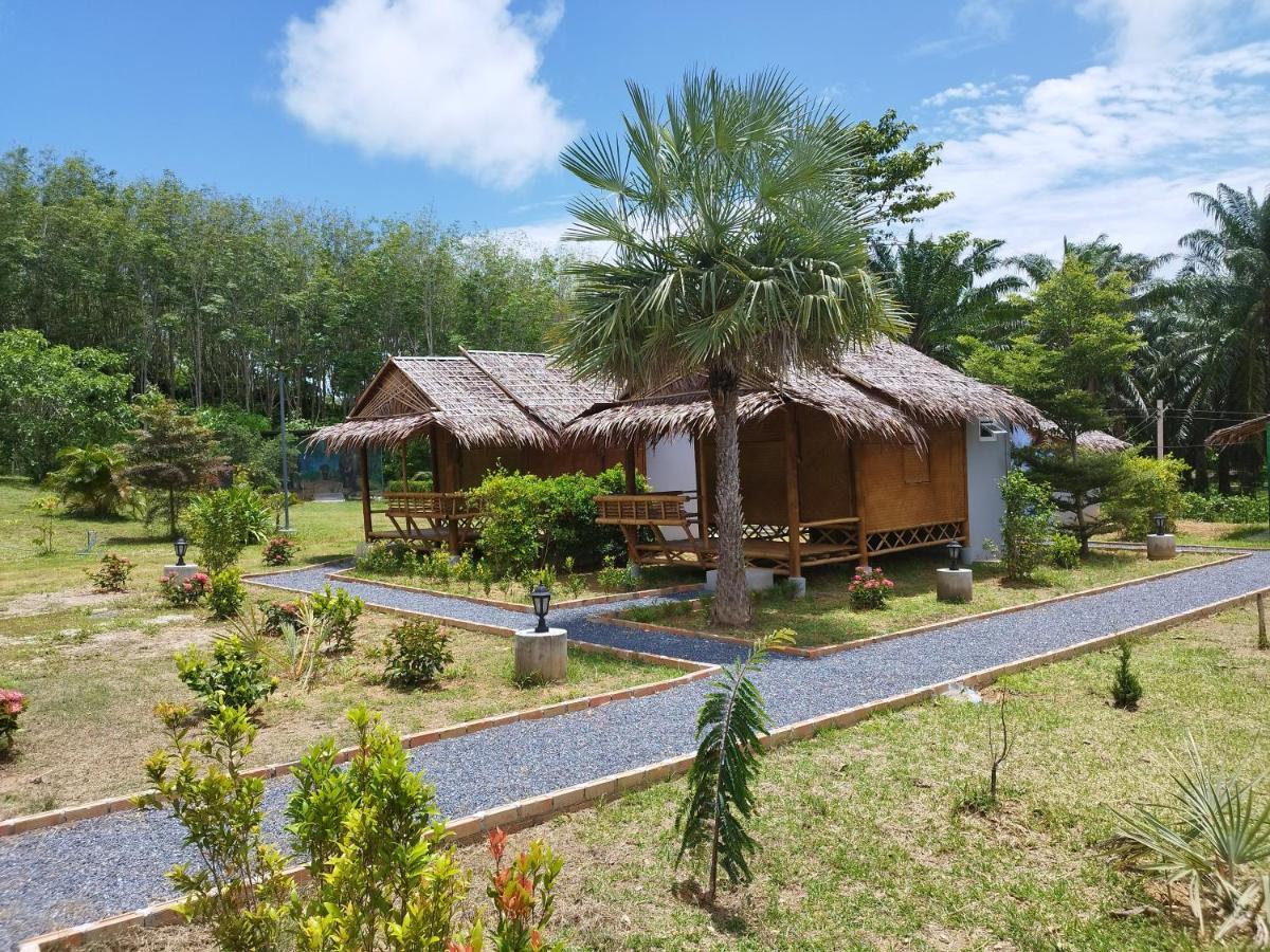 Palm Garden Bungalows Ko Lanta Exterior foto