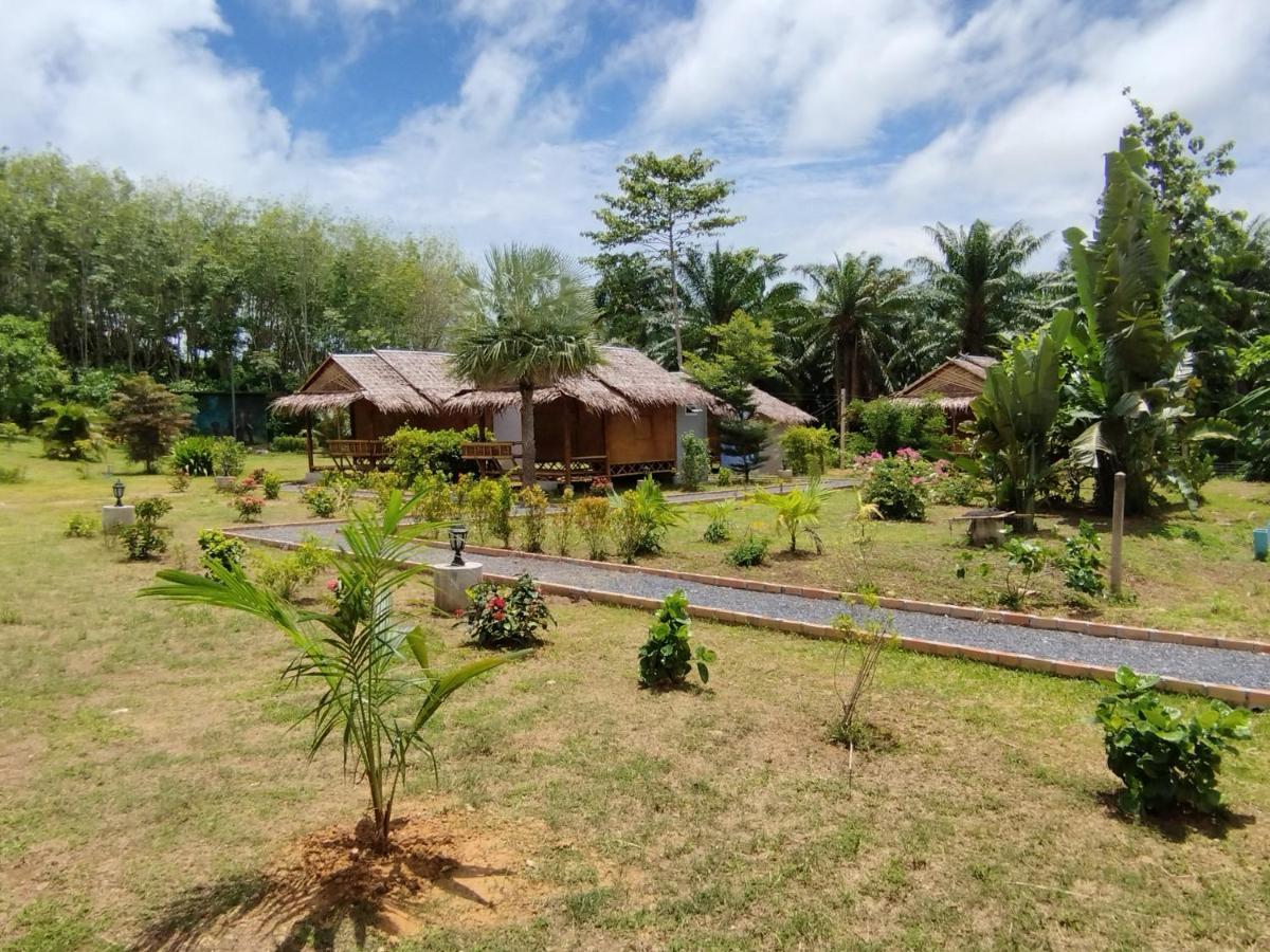 Palm Garden Bungalows Ko Lanta Exterior foto